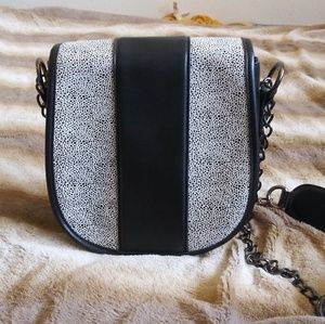 Cross body GX by Gwen Stefani purse
